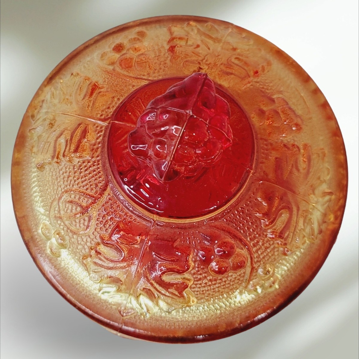 未使用・未開封　DREIMILLIONEN/AUS GLAS UND WEIN VTG Jeannette Harvest Grapes Amber Red Carnival Glass Footed