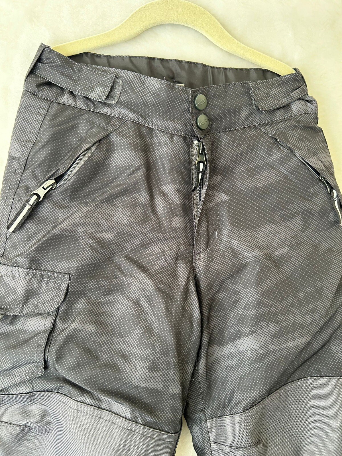 Picture 4 of 12