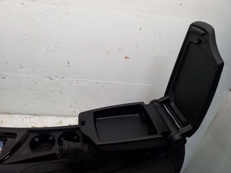 Consola piso delantero sin navegación negra compatible con 08-13 BMW 128i 699789 Foto 4 de 4