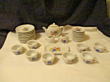 Strombecker Tea Pot Set 8 Settings