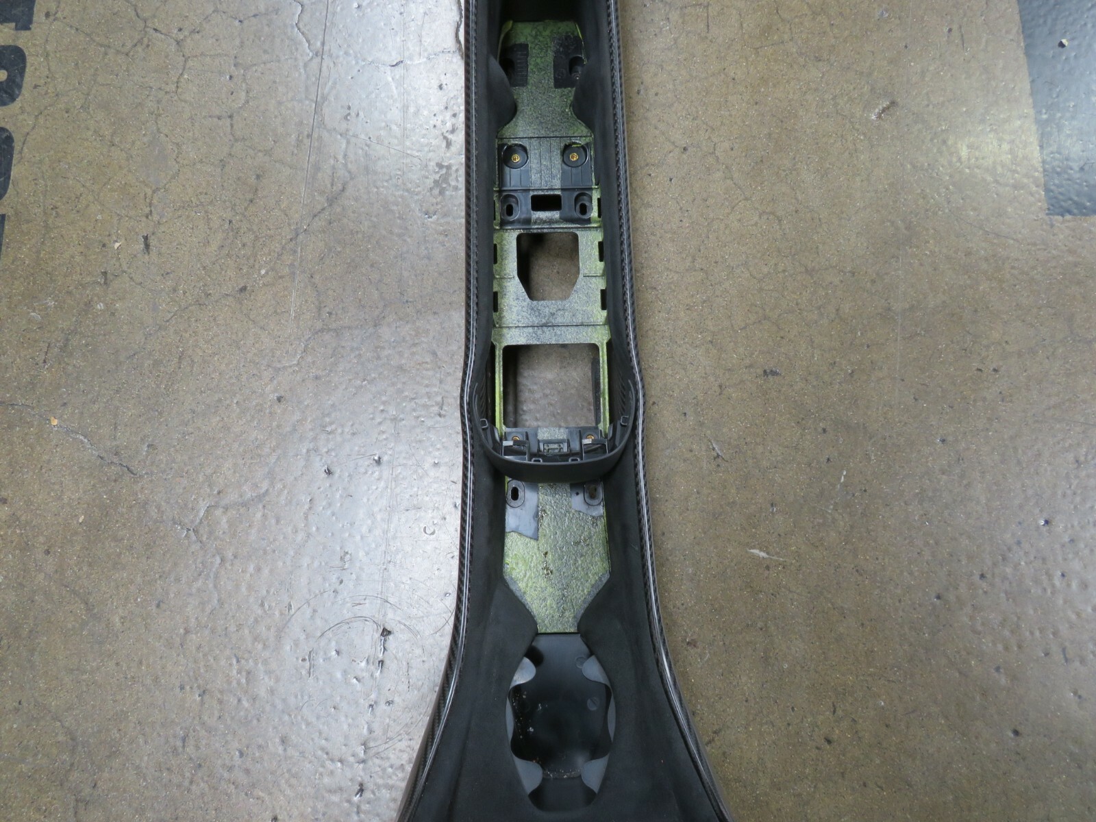 Mclaren 600LT, Center Console, Carbon Fiber Trim, Used, P/N 13N1157CP