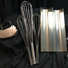 Kitchen Stainless Whisk Whisks Vintage Roll Herb Chopper French Bread Tin 2 Loaf