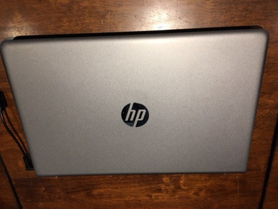 HP Pavilion 15-CC546na i5 7200U@2,50GHZ 256B SSD / 16GB RAM / 15,6'' + Gehäuse