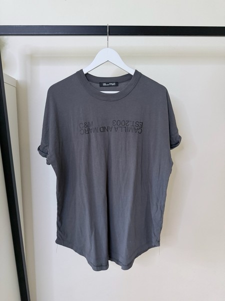Camilla and Marc Huntington Cotton Oversized Charcoal Tee Logo Tshirt Size 12