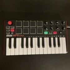 Akai MPK Mini MK3 25 Key Electronic Keyboard - Black/Red/White USB