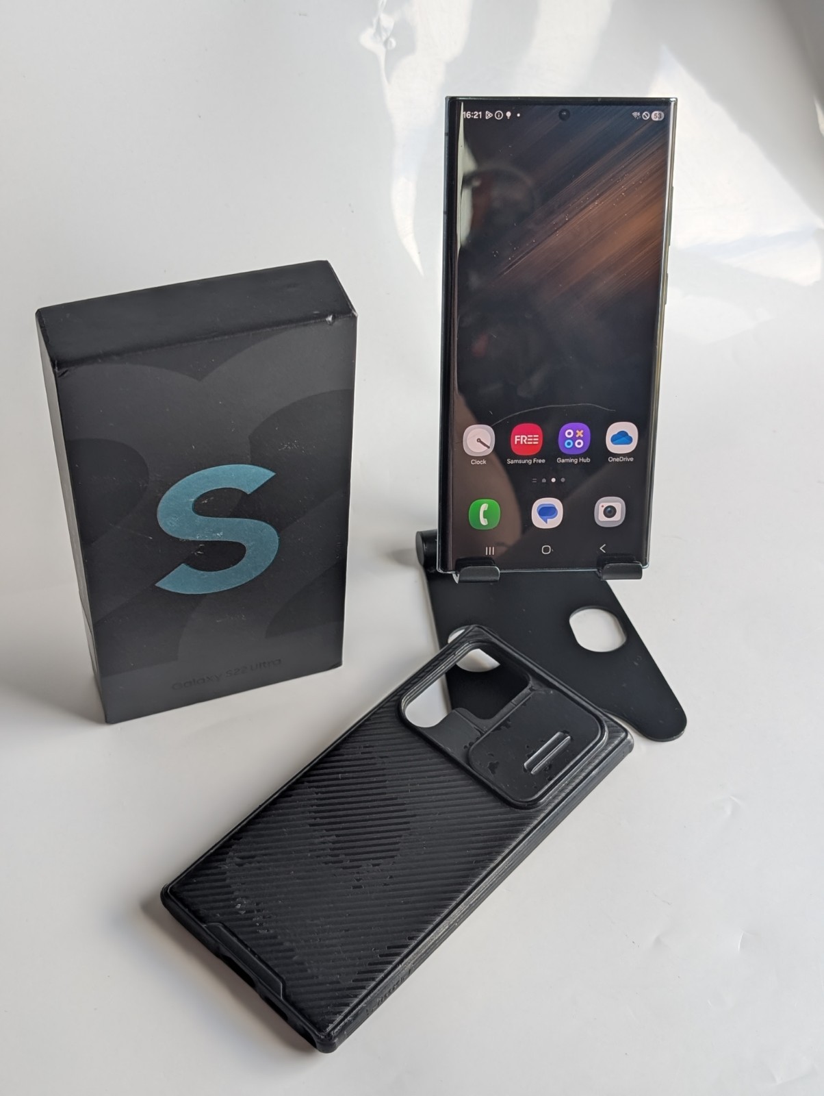 Samsung Galaxy S22 Ultra SM-S908B/DS - 512GB - Phantom Black (Unlocked)