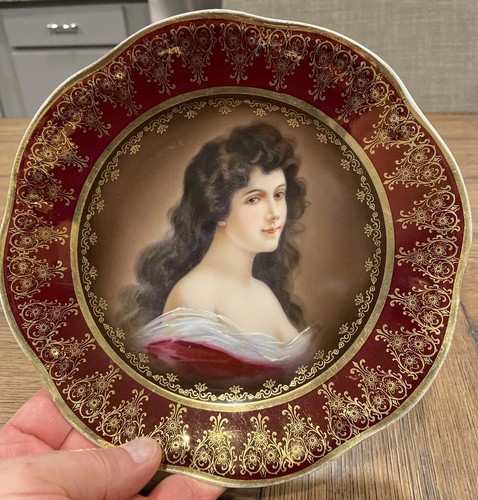 PLATE Royal Vienna Portrait Cabinet of Lady Amorosa 8.5” (21.5cm) Antique