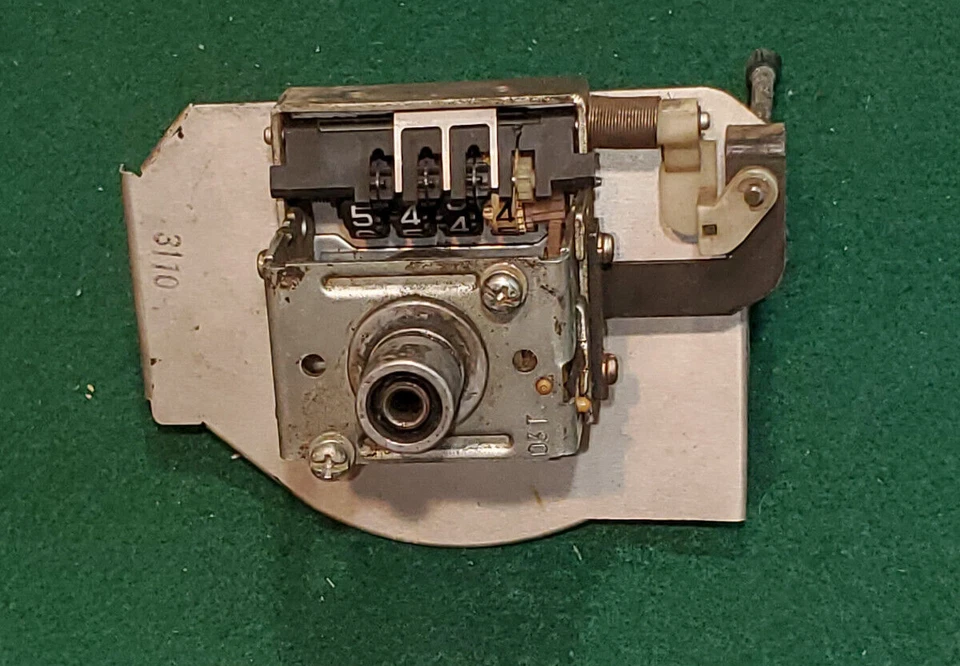 Cuadro de instrumentos original para camioneta Toyota Corona Toyota años 70 raro Foto 4 de 4