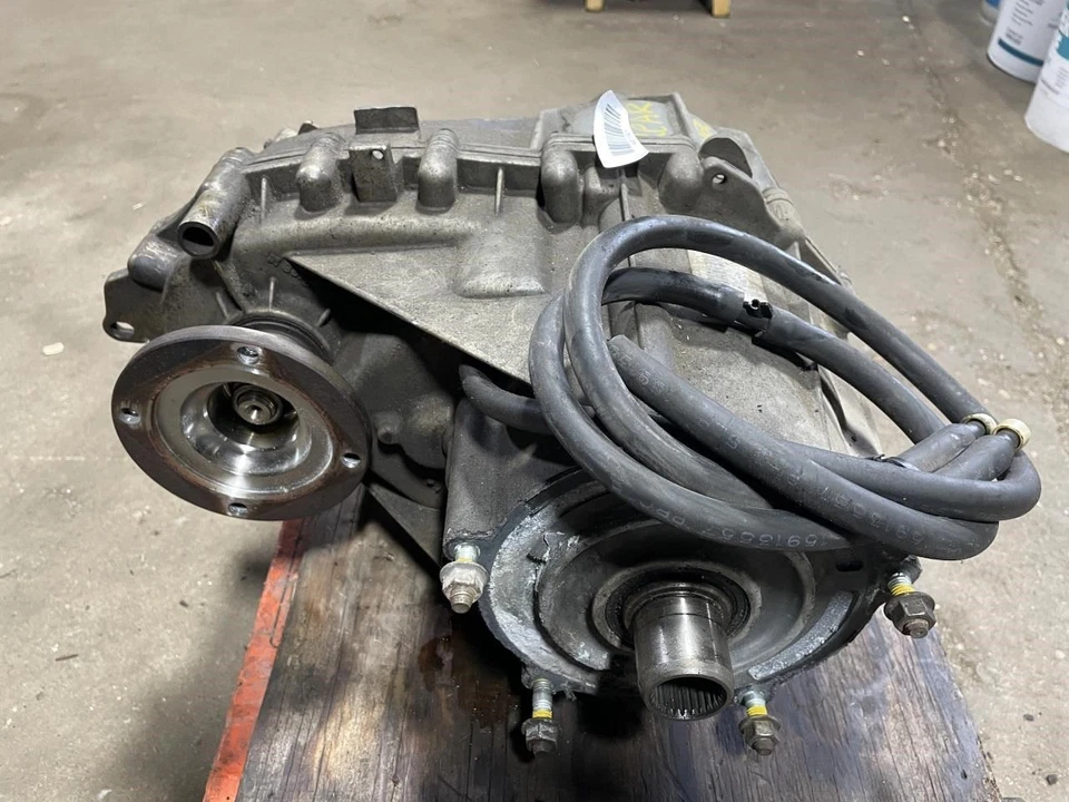 Hummer H3 2008 caja de transferencia trasera de 3,7 L OEM+  Foto 4 de 4