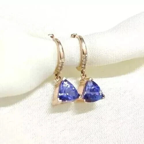 Pendientes colgantes trillones simulados de tanzanita para mujer enchapados en oro amarillo de 14 k Foto 3 de 4