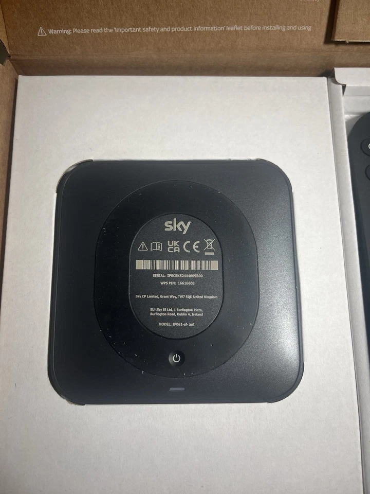 Sky Stream Puck IP061-EF-ANT with Remote + Power Supply + HDMI Cable Multi-Room - Image 2 of 4