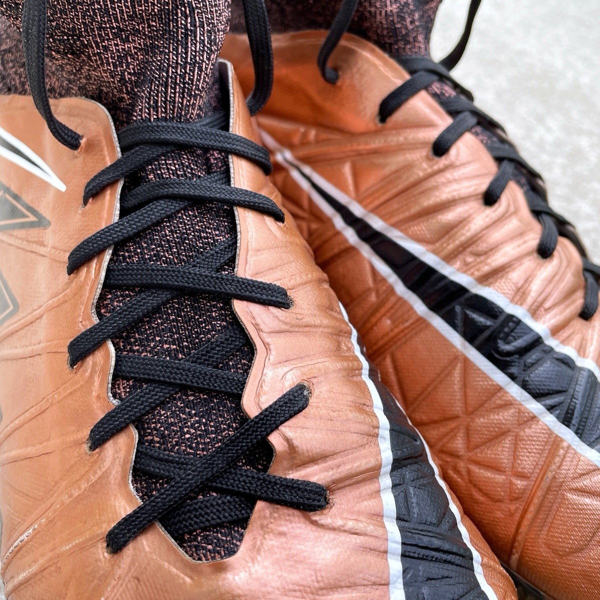 NIKE HYPERVENOM PHANTOM II (2) FG * 747213-903 * 10.5 US * BRONZE