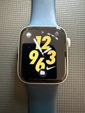 Apple Watch SE 44mm Silver Aluminium Case Blue Silicone Band Touchscreen