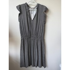 Loft Black White Chevron Smocked Waist V-Neck Ruffle Sleeve Dress Small NEW