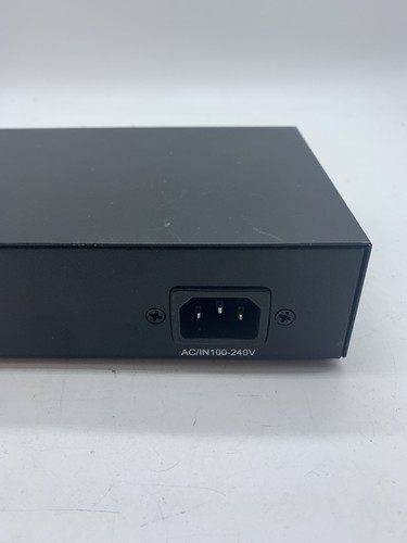 POE SWITCH 5-Port 10/100Mbps Ethernet Switch with 4-Port POE POE-SW501 FREE S/H - Picture 3 of 6