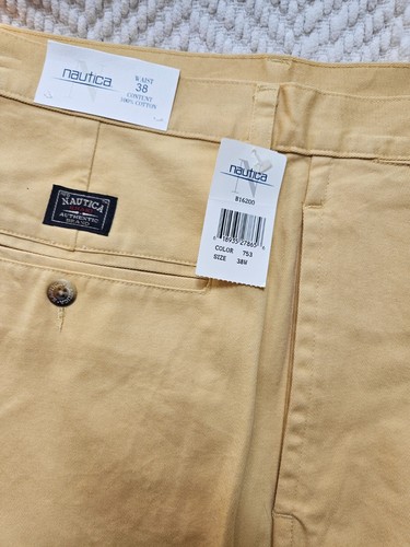 NAUTICA Men's Golden Yellow Cotton Pleated, Classic Fit Shorts 38" - Picture 2 of 3