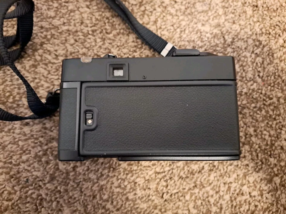 Cámara Konica C35 AF 38mm CASI COMO NUEVA - Apunta y dispara, cámara de la vieja escuela Foto 2 de 4