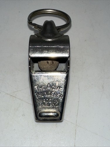 Sifflet ancien "THE ACME THUNDERRER", fabriqué en Angleterre