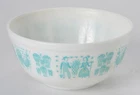 VTG Pyrex 403 White Turquoise Amish Butterprint 2.5 QT Mixing Bowl Rooster USA