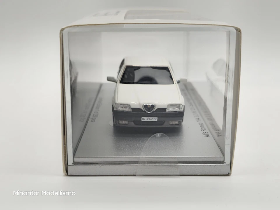 Alfa Romeo 164 3.0 V6 12V Quadrifoglio Verde 1990 Bianco 1:43 Kess Model In Box - Immagine 2 di 3