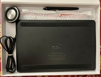 Wacom Intuos Pro Medium PTH660