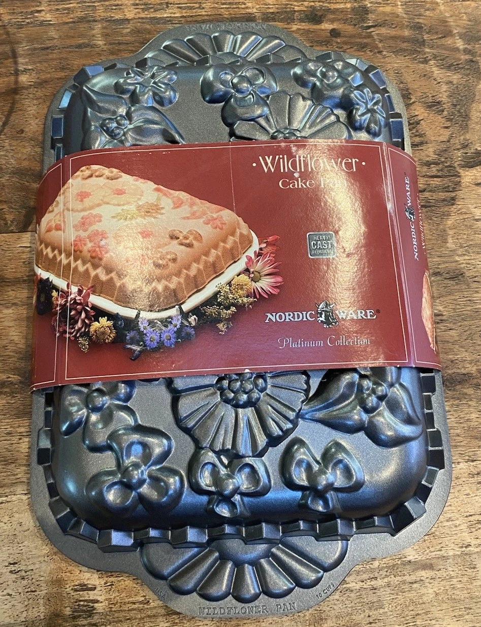 Nordic Ware Heavy Cast Aluminum Wildflower Cake Pan 10 Cup Made in USA NEW
Opens in a new window or 