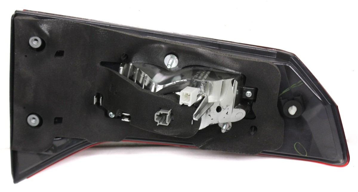 OEM Right Passenger Side LED Tail Lamp For Acura MDX Clear lens
