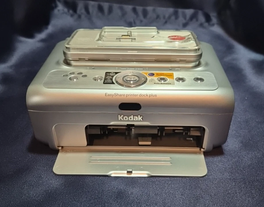 Kodak EasyShare Dock Plus Digital Photo Thermal Printer  No Charger - Image 2 of 4