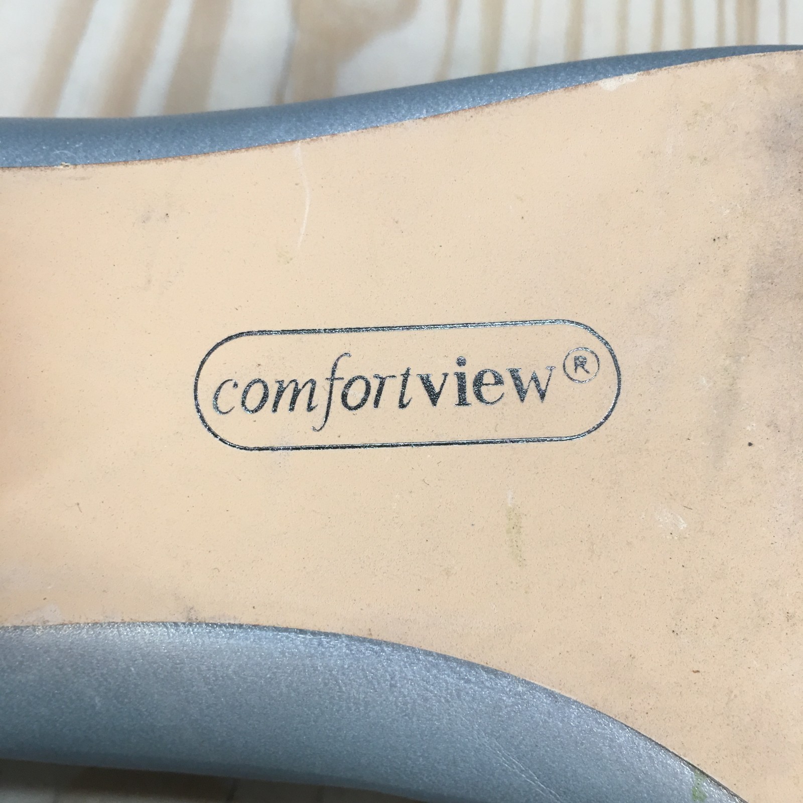 Comfortview Shoes Womens 9 M Vida Slip On Low Heels Pumps Silver Faux Leather