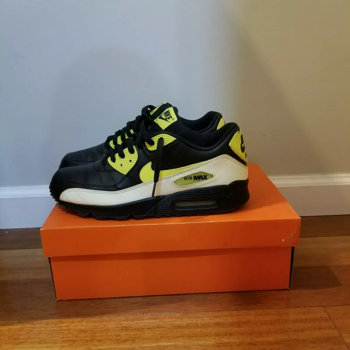 Air max 90 negro con 2025 amarillo