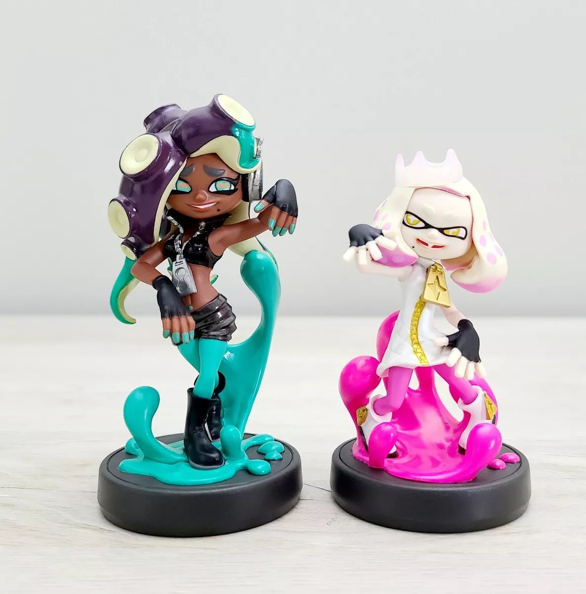 Nintendo Splatoon Amiibo Pearl and Marina Off the Hook Set of 2