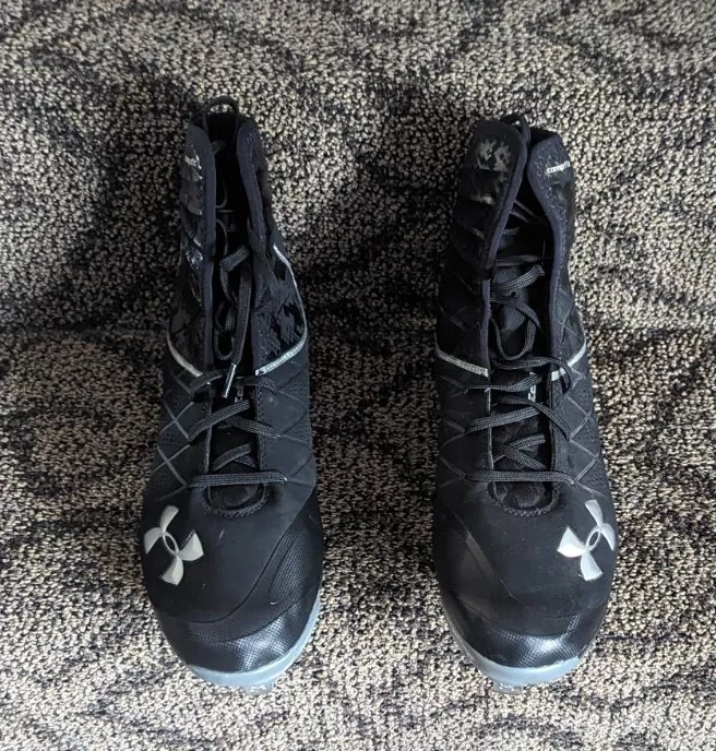 Ua spine highlight st baseball cleats deals