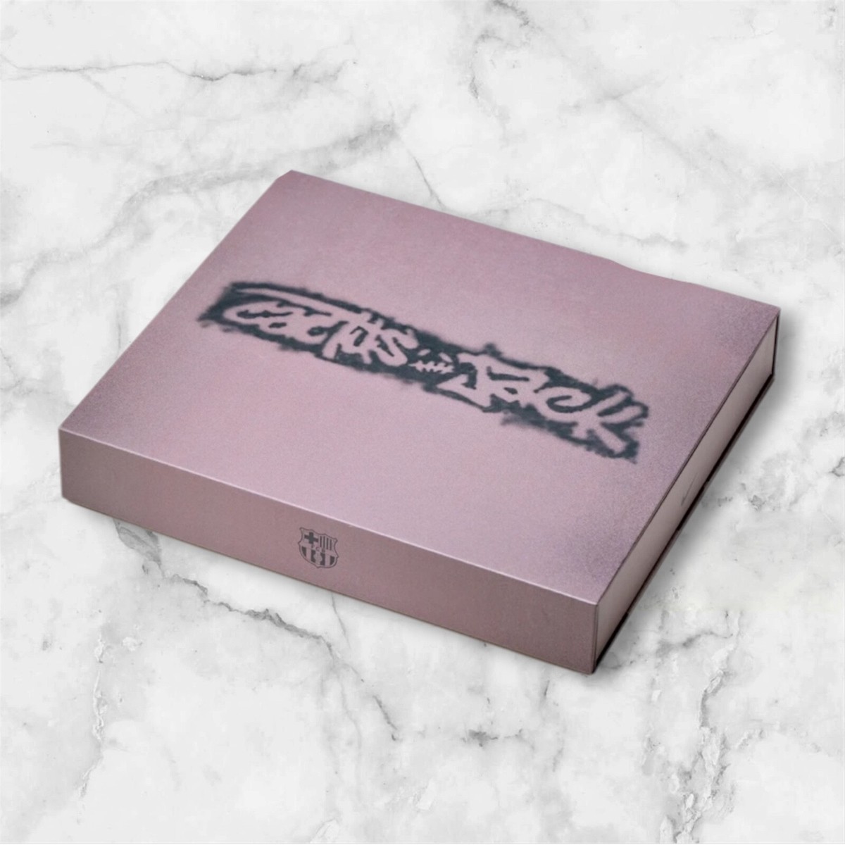 トラヴィスのホーム、オーセンティック ラミンヤマル　ラリーガパッチ Lサイズ Travis Scott & Lamine Yamal - 2025 FC Barcelona Topps NOW