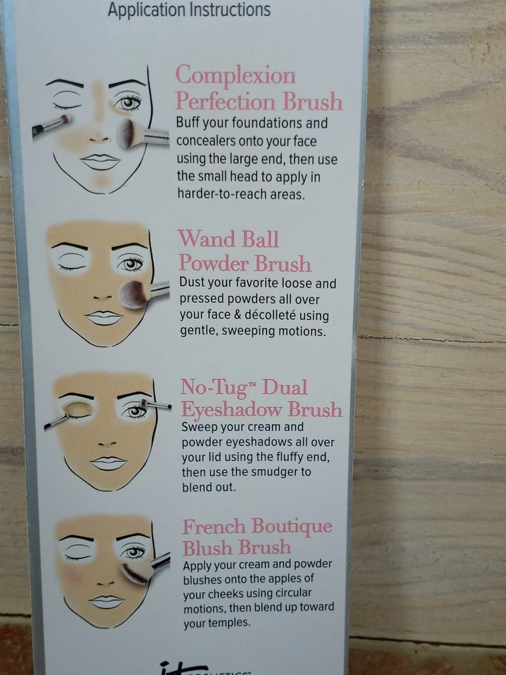 it Cosmetics Heavenly Luxe 5 Piece Brush Set Full Size  *Very Rare* - Image 2 of 4