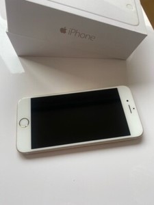 Apple iPhone 6 - 16GB - Gold