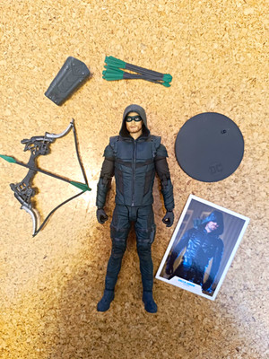McFarlane DC Multiverse CW Arrow | 1:10 scale vollständig (ohne Box)