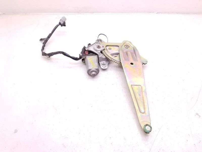 98-07 LEXUS LX470 DRIVER SIDE REAR WINDOW REGULATOR  - Image 3 of 4