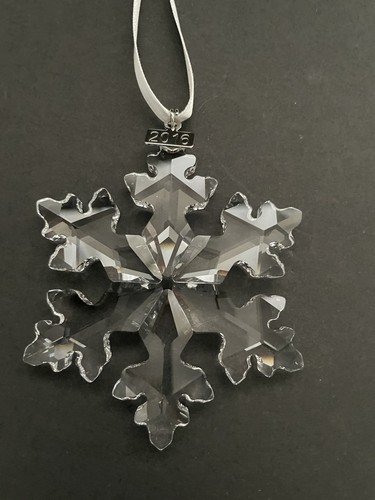 Swarovski Crystal 2016 Annual Snowflake Star Christmas Holiday Ornament 5180210