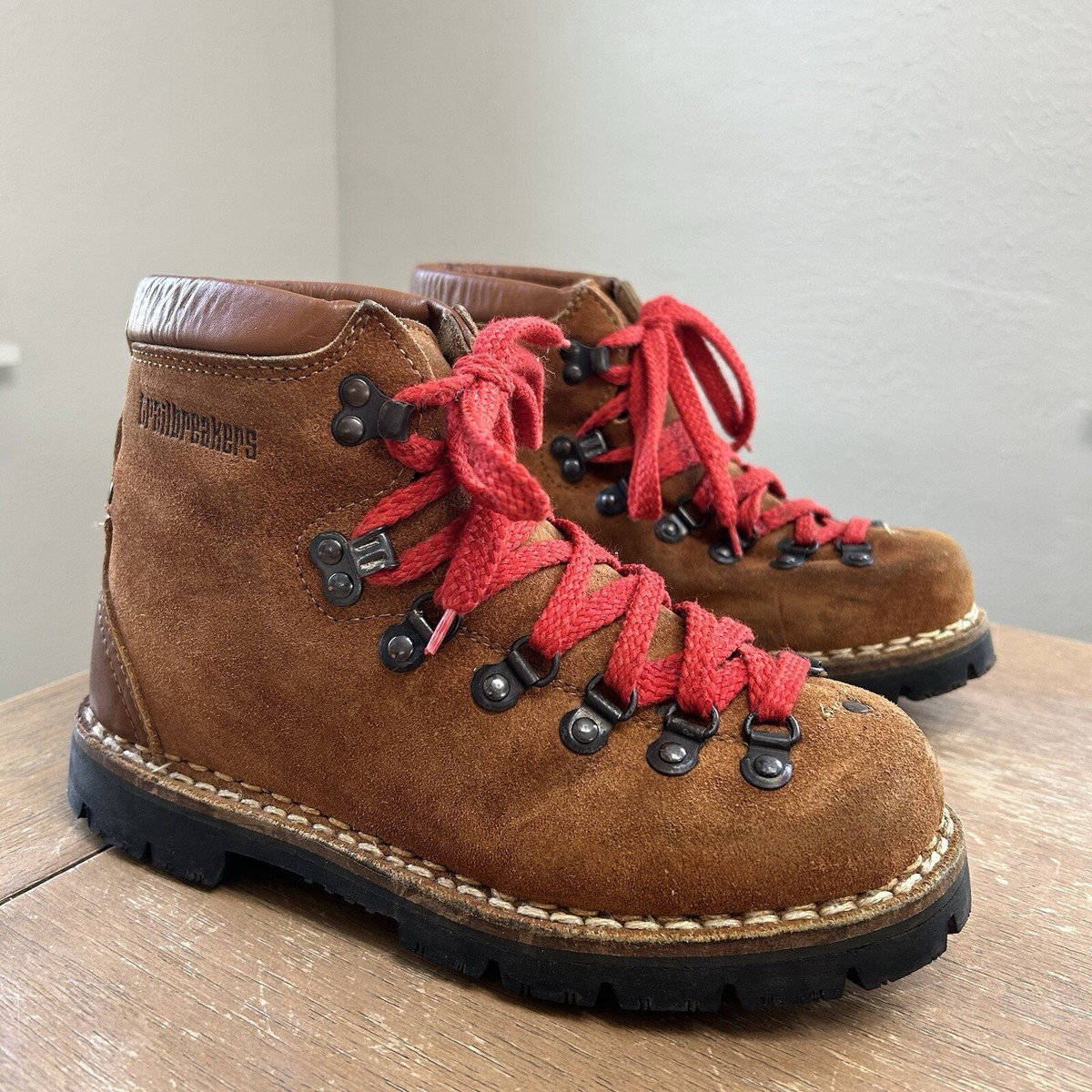 VTG Trailbreakers Suede Mountaineering Boots Women's 7* Red Laces