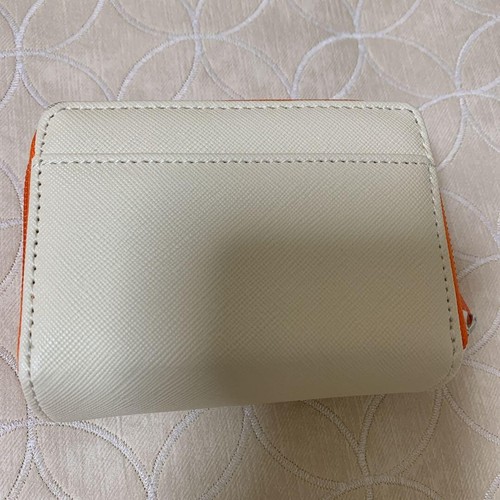 Cartera Miffy triple, blanca, linda [nueva, nunca usada], guardada en casa, ranura para tarjetas - Imagen 3 de 24