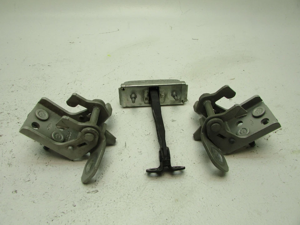 Juego de bisagras de puerta Sable 2008 2009 pasajero trasero bisagra inferior superior varilla de verificación Foto 4 de 4