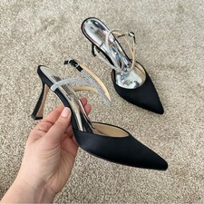 Badgley Mischka Kamilah Black Heels with Silver Straps Size 7.5