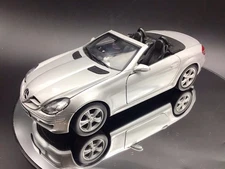 Mercedes Benz SLK 350 ~ 1/24 Scale Model ~ Silver ~ With Opening Parts