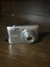 Nikon COOLPIX S3700 20.1MP Digital Camera Silver W/ Nikon Battery - Tested