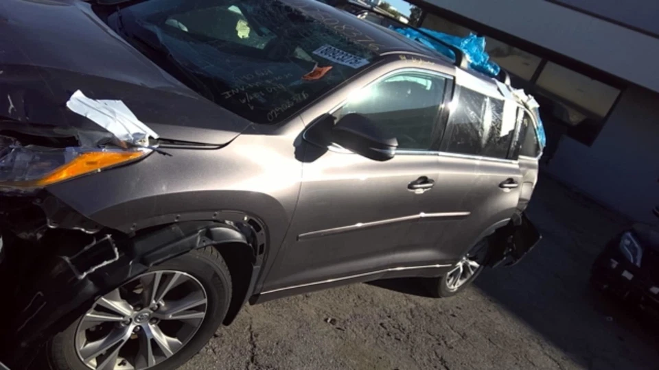 Transfer Case Fits 10-22 LEXUS RX350 5221259 - Image 3 of 4