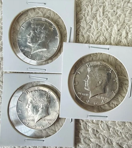 Lot 3 • 1964 USA Kennedy Half Dollars  • .90 Silver Ungraded/Uncertified AU