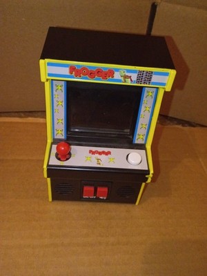 コケコケ Frogger Coleco (1982) ▷ Retro Handheld Games