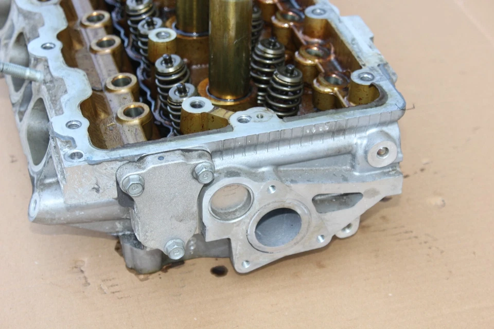 Culata OEM HYUNDAI KIA ELANTRA RONDO 2.0 G4NC Foto 3 de 4