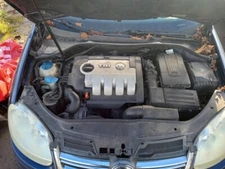 Used Fuel Pump fits: 2006 Volkswagen Jetta Pump Assembly Sdn diesel in tank Grad