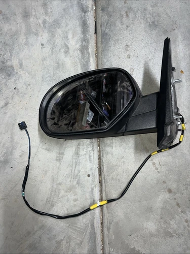 GM900 Powered Left Side Mirror Driver  Side 2007-2014 GM Truck / SUV 20809948